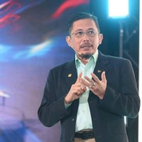 Yusri Yusuf Email & Phone Number