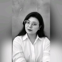 Romahsa Shah Email