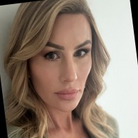 Gradient Digital (Formerly Little Arrows) Employee Kate Bloom's profile photo