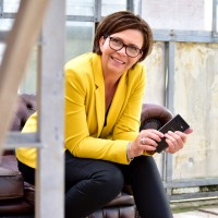 Professionalista Employee Ellen Pichotte's profile photo