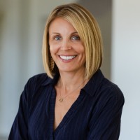 Kari Campbell Interiors Employee Deeann Schnacky's profile photo