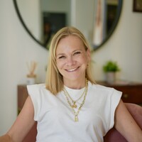 Mint & Co Employee Clare Roberts's profile photo