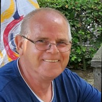 Ad van Zundert Email