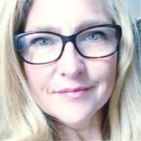 Danielle Comeau Email