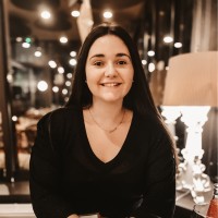 Manon Moles Email