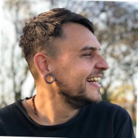 Nicolas Moroz Email