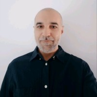 OnWayTransfers.com Employee César L's profile photo