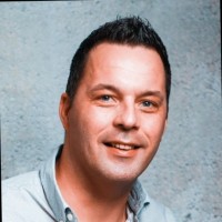 Robert Dück Email