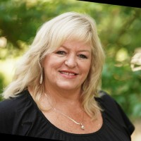 REALPRONW.COM LLC Employee Pam Dickinson's profile photo