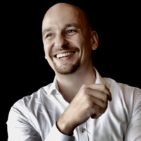 Jan Kunigk Email