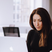 Sandra Ferrari Email