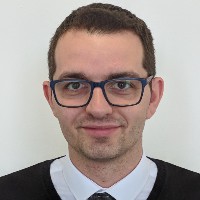 Mariusz Domzalski Email