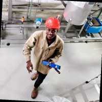 Edwin MacHumu Email