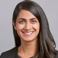 Email e telefono di Dhwani Thapar