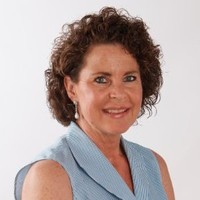 Celestial Gifts Employee Lori Mirra's profile photo