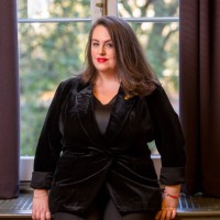 Laura Maddams E-Mail & Telefonnummer