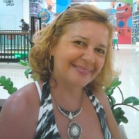 Platinum Ltda Employee Elaine Fonseca's profile photo