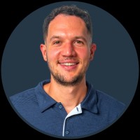 Track Employee Jesse Garcia's profile photo