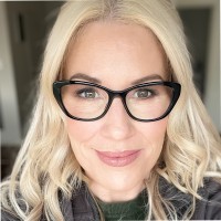 Pinnacle Life Employee Tiffany Burba's profile photo