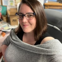 Britni Houser Email & Phone Number
