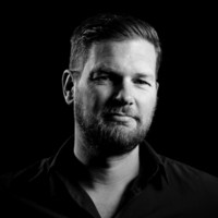 Eric van de Veerdonk Email