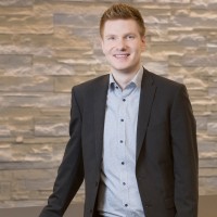 Jan Kolm Email