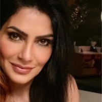LAC-USC Employee Bita Farhadian's profile photo