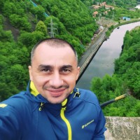 Felgo Employee Razvan Crisan's profile photo