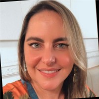 Clarisse Linhares Email & Phone Number