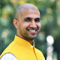 Walmart Connect Employee Yashu Rastogi's profile photo