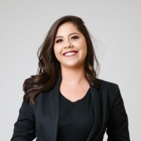 Camila Costa Moreira Email