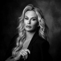 Lancome Employee Rebecca Daubler's profile photo