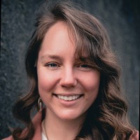 Liz Lunderman Email & Phone Number