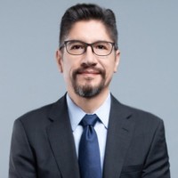 Víctor González Email