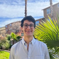 SidelineSwap Employee Max Gelb's profile photo