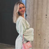Julia Blauer Email & Phone Number