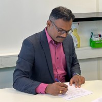 E-mail e número de telefone de Ajin Thomas