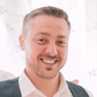 Florian Pfister Email