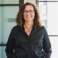 Amanda Deane Email & Phone Number