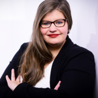 Tina Maack Email