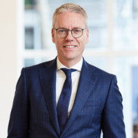 Eric van Veen Email