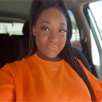 VIVAIA Employee Titziana James's profile photo