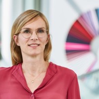 Josefine Niemand Email