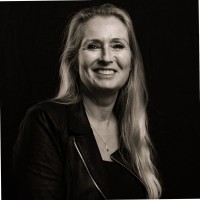Sandra Witkamp Email