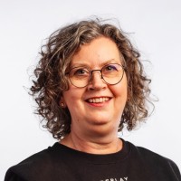 Esther van Moll Email