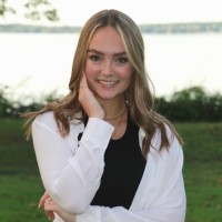 aster cafe Employee April Nelson's profile photo