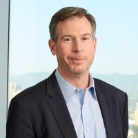 Glaser Weil Employee Adam Pines's profile photo