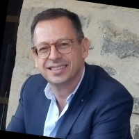 Álex Oscoz Email