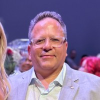 Maple Leaf Foods Inc Employee Brian Herrera's profile photo