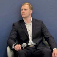 Anton Tesluk Email